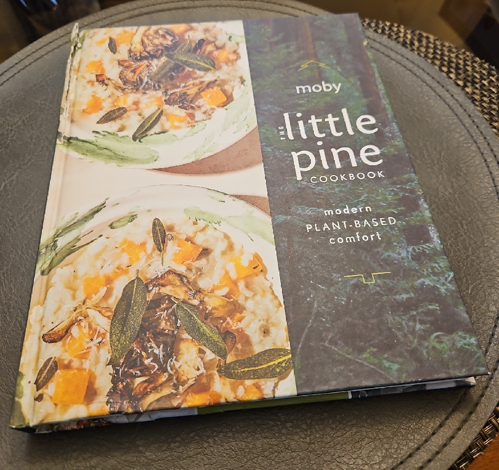 Little Pine Cookbook by - Green and White